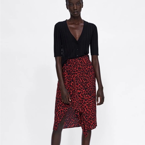Zara Red Leopard Print Skirt SZ S - Picture 1 of 5